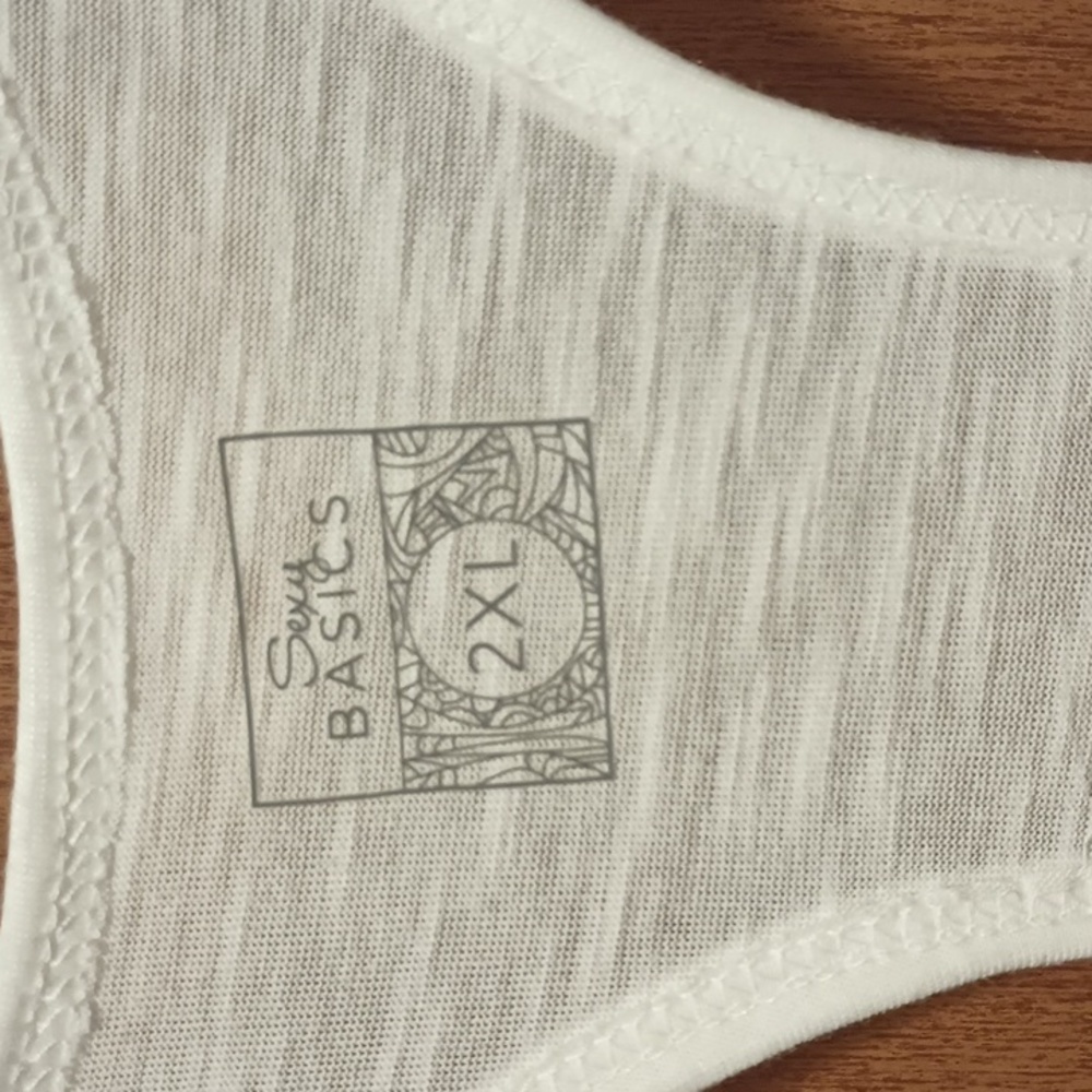 Sexy Basics 24/7 Anywhere White Low RacerBack Tank Top Athletic Shirt 2XL NWT - Picture 2 of 6
